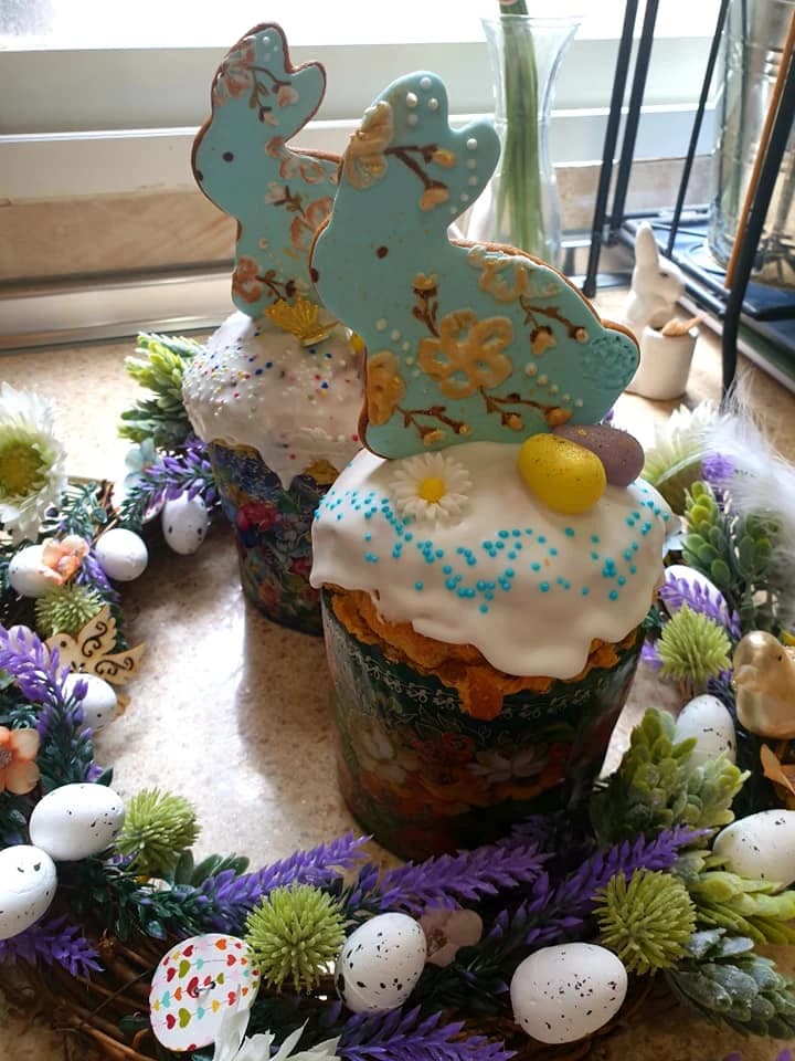 Chocolate, cherry, and cranberry craffin